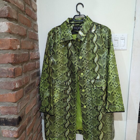 NOIZE - Raincoat size M - Picture 2 of 5